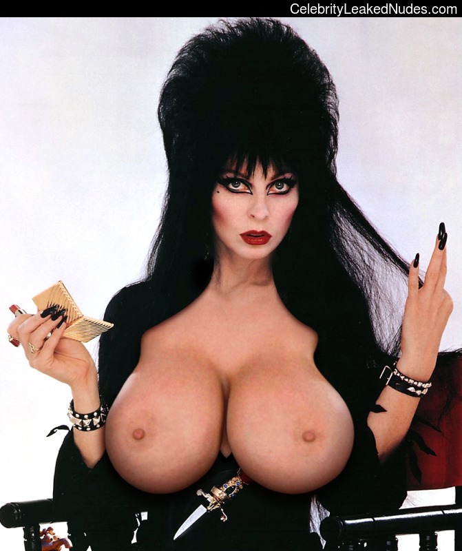 Elvira Nude Pictures 32