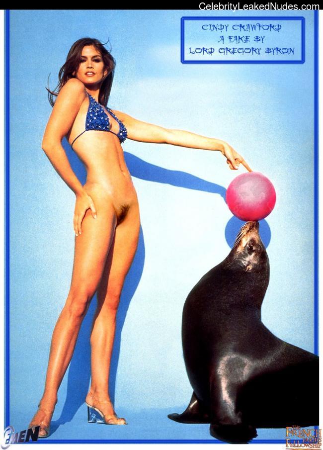 Cindy Crawford Nude Pic 30