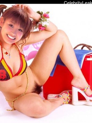 Celeb Naked Ai Takahashi 15 pic