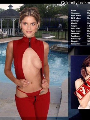 fake nude celebs Amanda Peet 30 pic