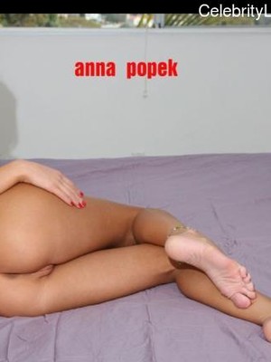 Nude Celebrity Picture Anna Popek 2 pic