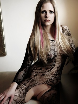 nude celebrities Avril Lavigne 3 pic