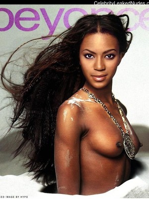 Famous Nude Beyonce Knowles 19 pic
