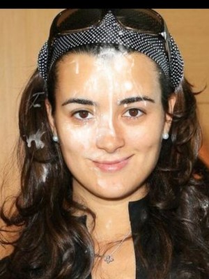 Famous Nude Cote de Pablo 23 pic