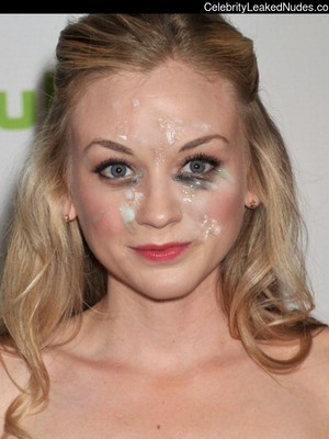 Nude Celebrity Picture Emily Kinney 15 pic