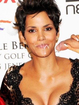 Naked Celebrity Pic Halle Berry 7 pic