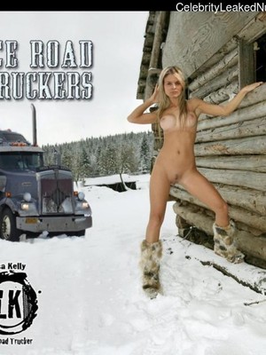 Naked Celebrity Lisa Kelly 4 pic