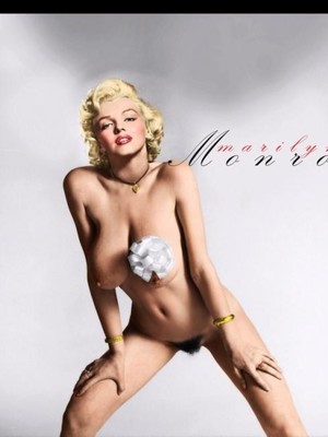 Tits marilyn monroe Marilyn Monroe