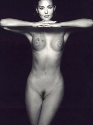 fake nude celebs Monica Bellucci 19 pic