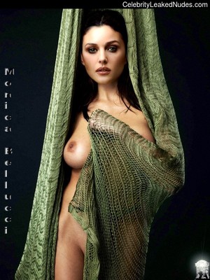 Celeb Nude Monica Bellucci 12 pic